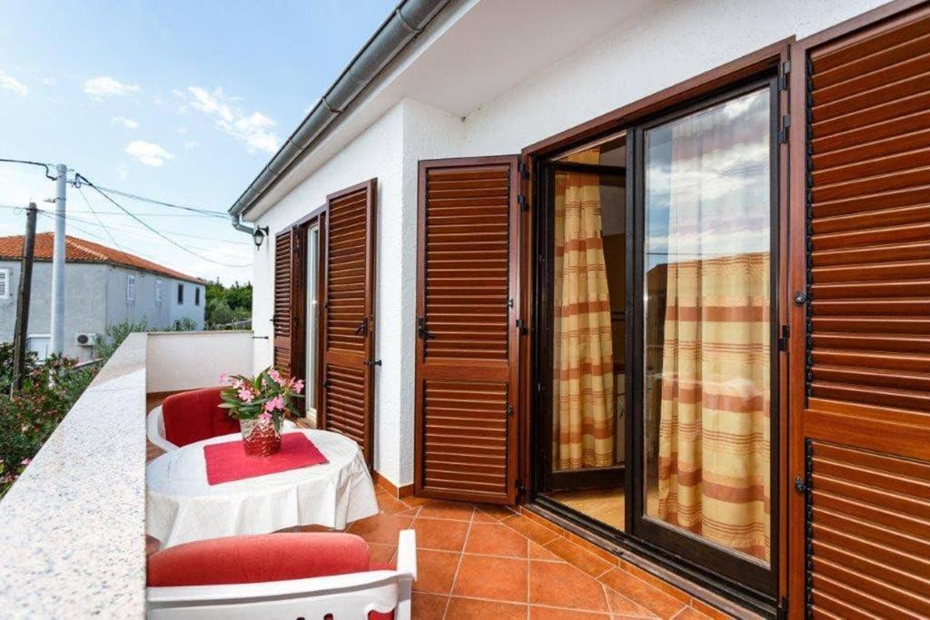 Adria-Holiday House With A Private Pool In Krk Kornić Exteriör bild