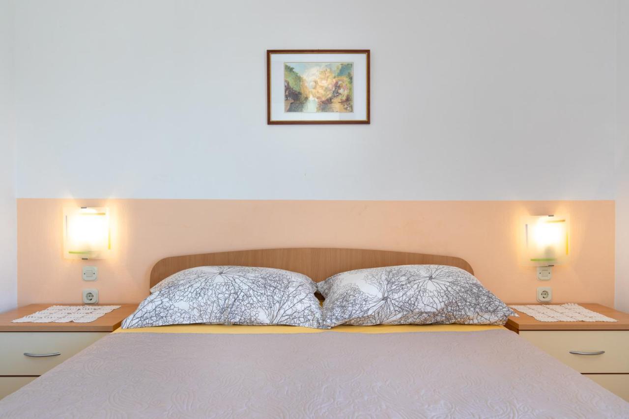 Adria-Holiday House With A Private Pool In Krk Kornić Exteriör bild
