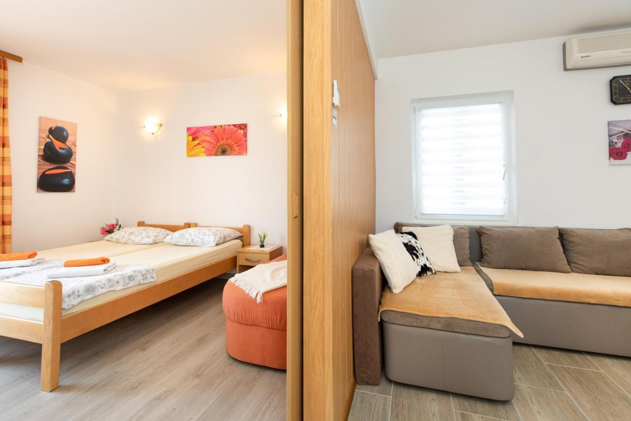 Adria-Holiday House With A Private Pool In Krk Kornić Exteriör bild